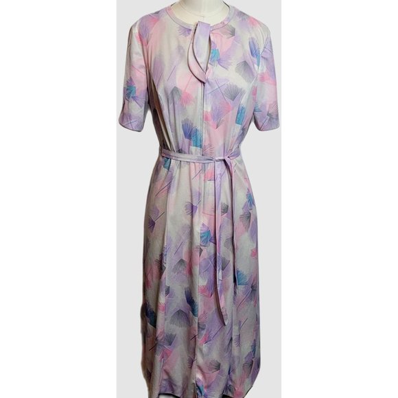 Vintage Dress Fans Feather Polyester Three R's Tie Neck Belted Short Sleeve 70s - Picture 1 of 9